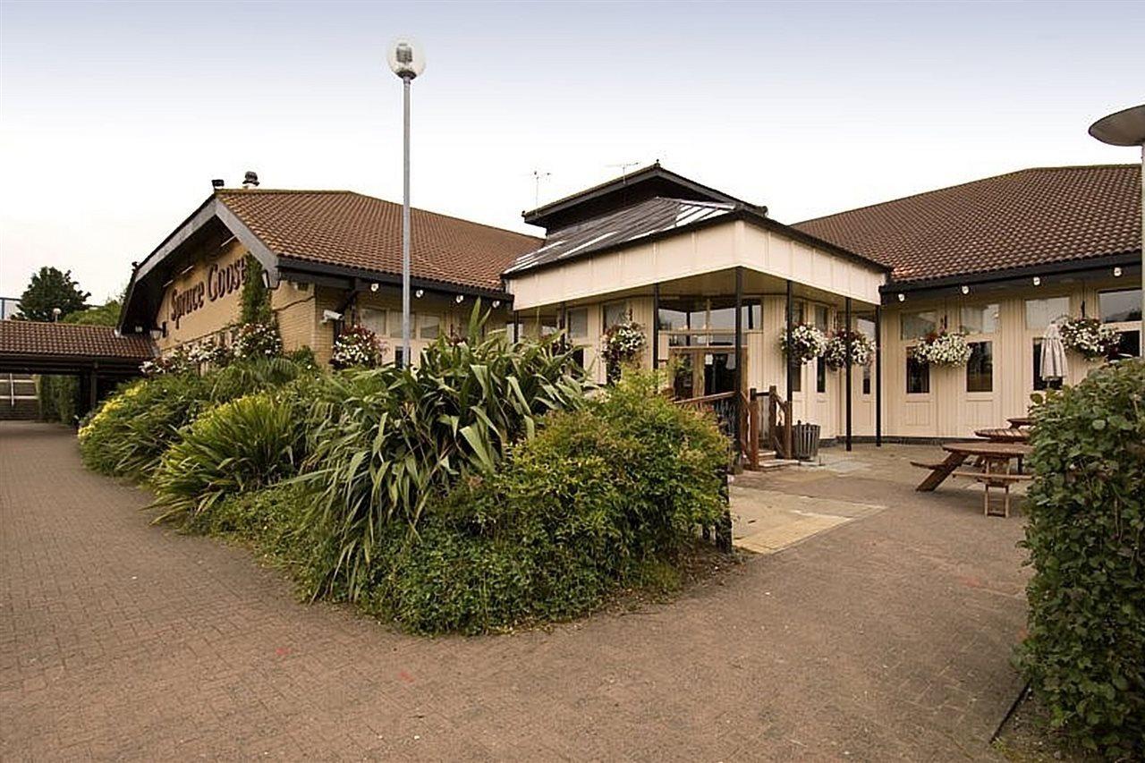 Premier Inn Basingstoke West Exterior photo